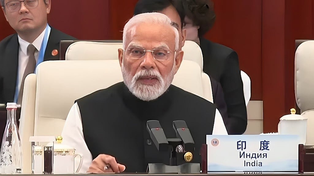 SCO summit: ಪಾಕಿಸ್ತಾನ ಪ್ರಧಾನಿ ಶೆಹಬಾಜ್ ಷರೀಫ್ ಸಮ್ಮುಖದಲ್ಲೇ, ಪಹಲ್ಗಾಮ್ ಭಯೋತ್ಪಾದಕ ದಾಳಿ ಪ್ರಸ್ತಾಪಿಸಿದ ಮೋದಿ; Video