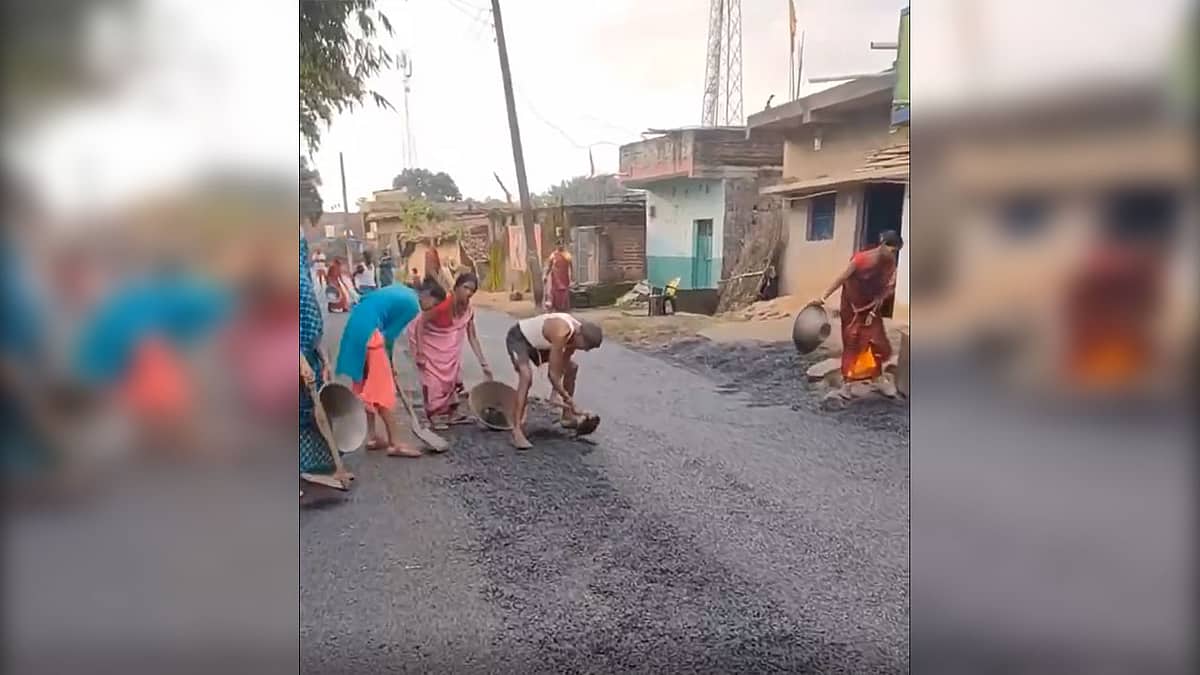 ರಸ್ತೆಗೆ ಹಾಕಿದ್ದ ಕಾಂಕ್ರೀಟ್ ಹೊತ್ತೊಯ್ದ ಗ್ರಾಮಸ್ಥರು! Video Viral