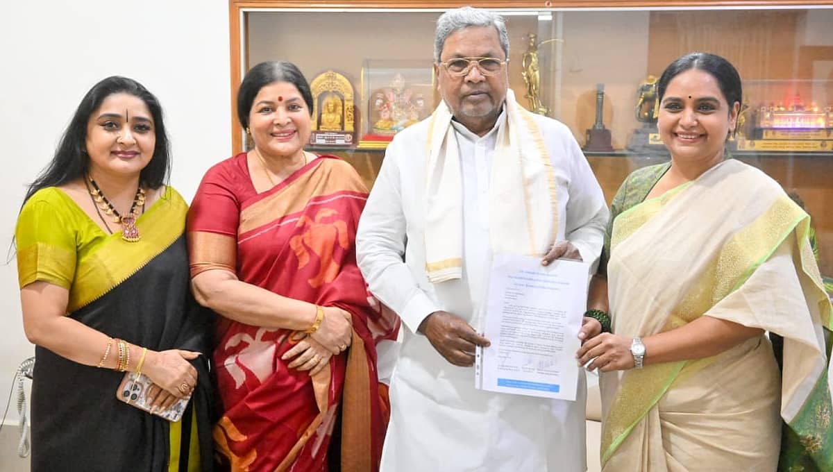 ವಿಷ್ಣುವರ್ಧನ್ ಗೆ ಕರ್ನಾಟಕ ರತ್ನ ಪ್ರಶಸ್ತಿ: ಸಿಎಂಗೆ ಹಿರಿಯ ನಟಿಯರಾದ ಜಯಮಾಲ, ಶ್ರುತಿ, ಮಾಳವಿಕ ಮನವಿ