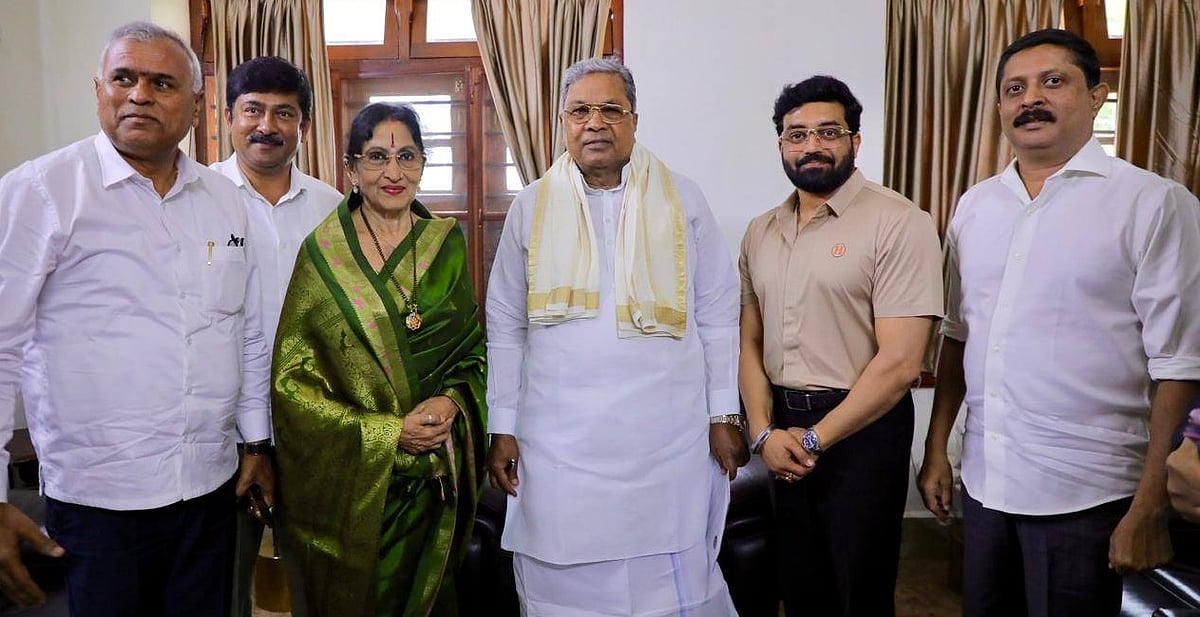 ಡಾ. ವಿಷ್ಣು ಸ್ಮಾರಕಕ್ಕೆ ಅಭಿಮಾನ್ ಸ್ಟುಡಿಯೊದಲ್ಲಿ ಜಮೀನು ನೀಡಿ, ಕರ್ನಾಟಕ ರತ್ನ ಘೋಷಿಸಿ: ಸಿಎಂಗೆ ಕುಟುಂಬಸ್ಥರ ಮನವಿ