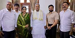 ಡಾ. ವಿಷ್ಣು ಸ್ಮಾರಕಕ್ಕೆ ಅಭಿಮಾನ್ ಸ್ಟುಡಿಯೊದಲ್ಲಿ ಜಮೀನು ನೀಡಿ, ಕರ್ನಾಟಕ ರತ್ನ ಘೋಷಿಸಿ: ಸಿಎಂಗೆ ಕುಟುಂಬಸ್ಥರ ಮನವಿ
