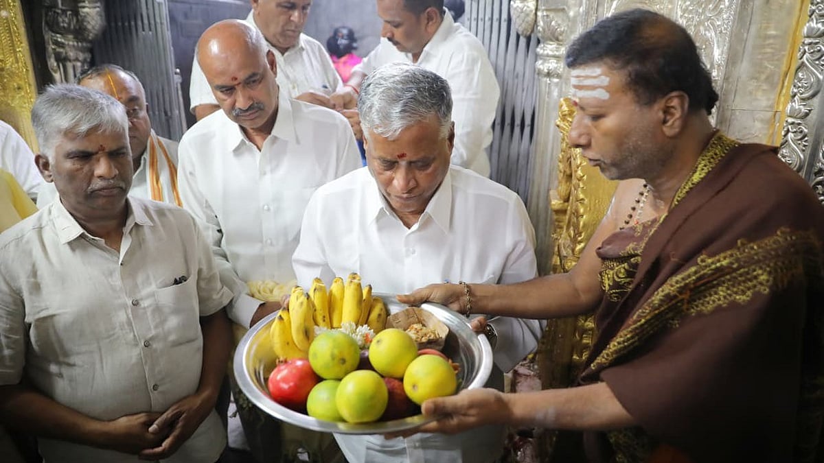ನಮ್ಮ 'ಸಂಪ್ರದಾಯ'ಕ್ಕೆ ಧಕ್ಕೆ ಆಗದಂತೆ ದಸರಾ ಉದ್ಘಾಟಕರು ನಡೆದುಕೊಳ್ಳಲಿ: ವಿ. ಸೋಮಣ್ಣ