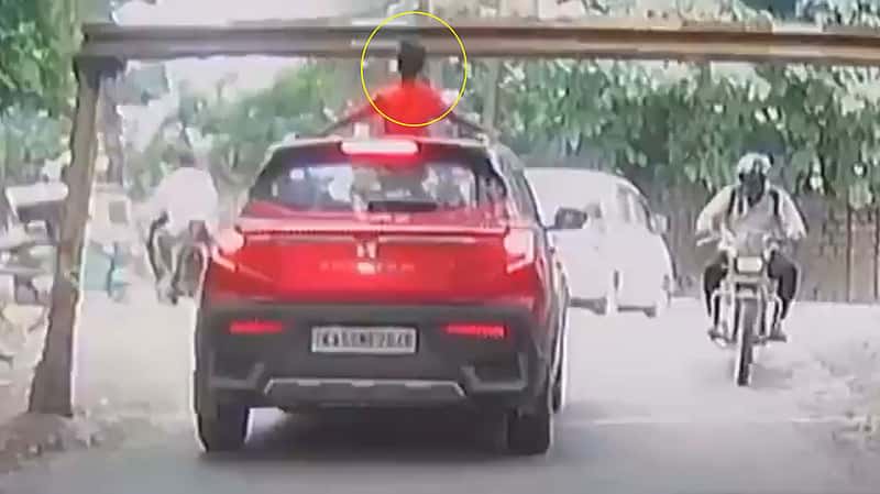 Car’s sunroof: ಬಾಲಕನ ತಲೆಗೆ ಬಡಿದ overhead barricade; ಮುಂದೇನಾಯ್ತು..? Video!