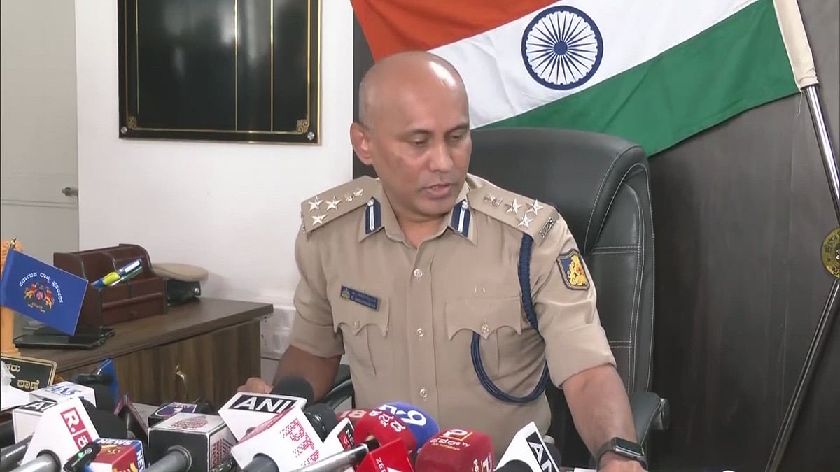 ಮದ್ದೂರಿನಲ್ಲಿ ಕಲ್ಲು ತೂರಾಟ: ಲೈಟ್ ಆಫ್ ಮಾಡಿರುವುದು ಅನುಮಾನ ಮೂಡಿಸುತ್ತಿದೆ - IGP