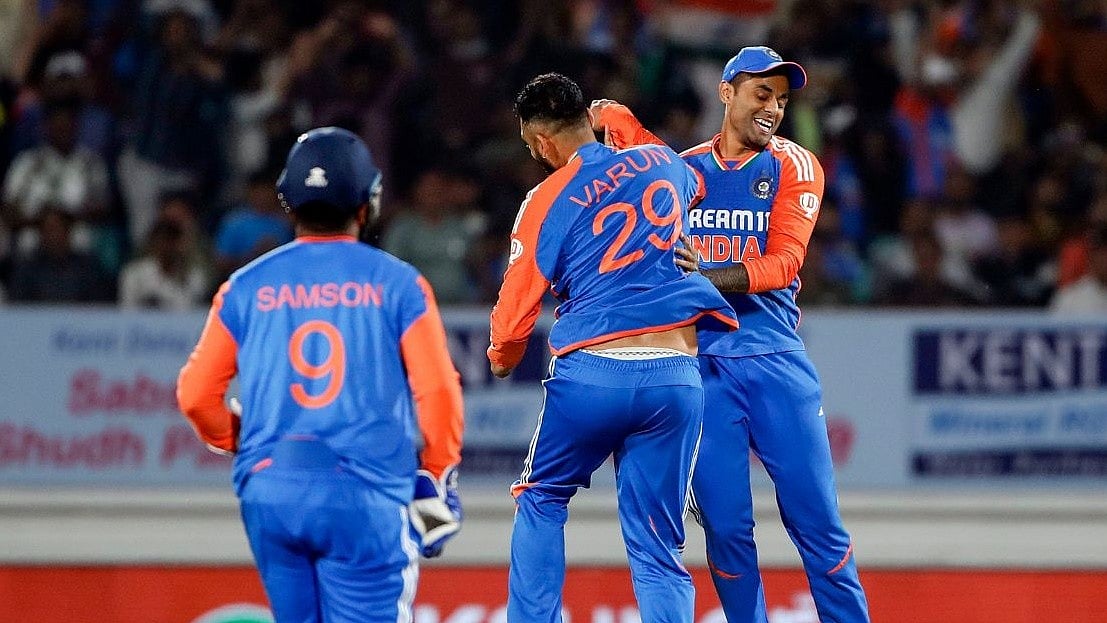 Asia Cup 2025: ಮೊದಲ ಪಂದ್ಯದಲ್ಲೇ India ಅತ್ಯುತ್ತಮ ಪ್ರದರ್ಶನ; 57 ರನ್‌ಗೆ UAE ಆಲೌಟ್!