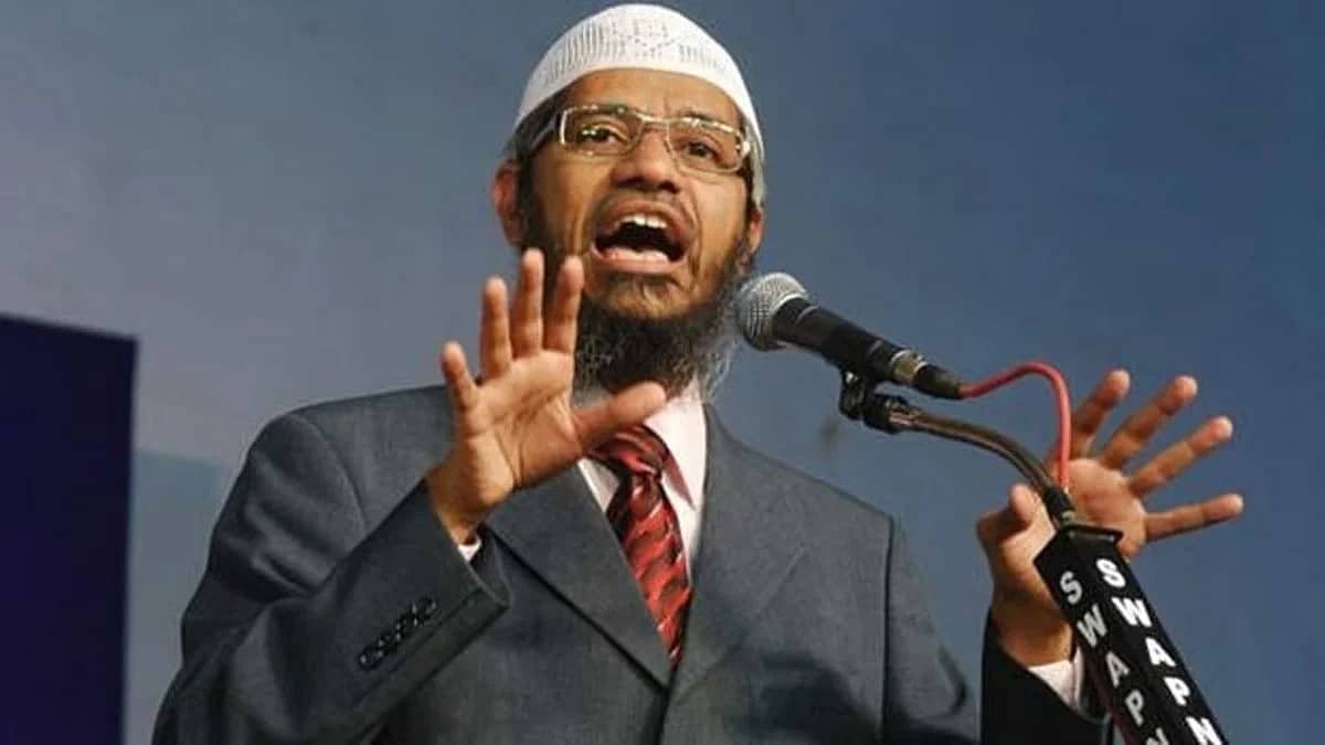 Zakir Naik ಗೆ ಏಡ್ಸ್ ರೋಗ; ಪತ್ನಿ, ಪುತ್ರಿಗೂ ಸೋಂಕು?: Islamic ಮತ ಪ್ರಚಾರಕ ಹೇಳಿದ್ದೇನು?