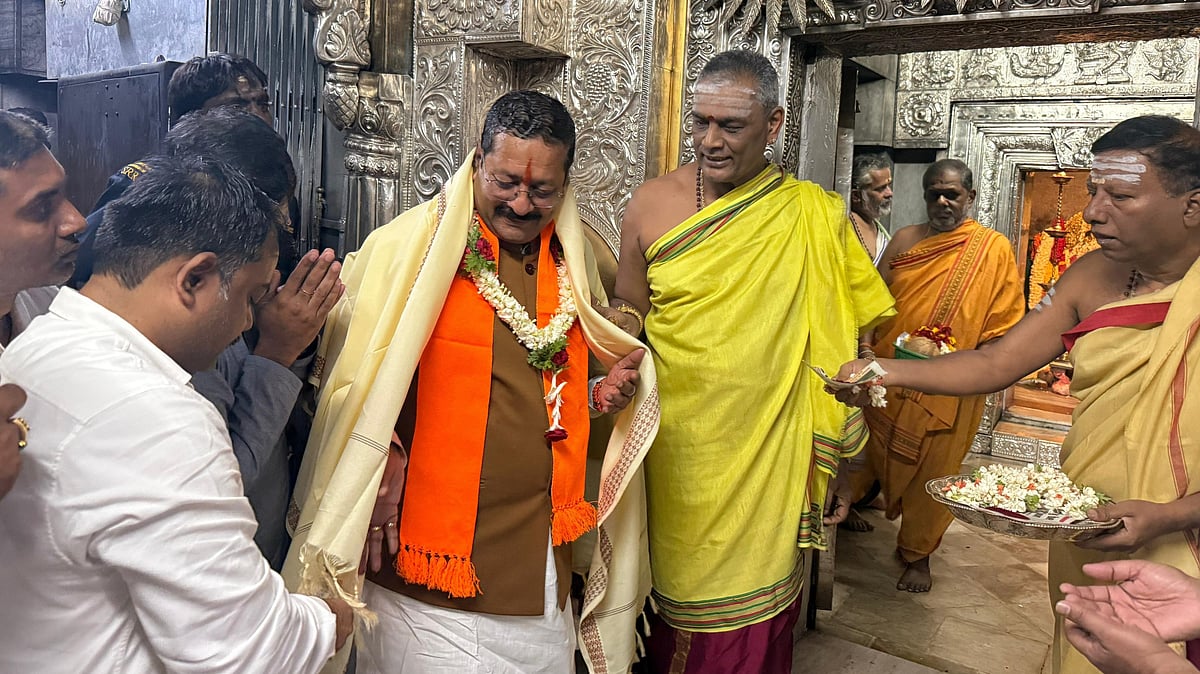 ಇಸ್ಲಾಂ ಪ್ರಕಾರ ಮೂರ್ತಿ ಪೂಜೆ ಮಾಡುವವರು ಕಾಫೀರರು; ಬಾನು ಮುಷ್ತಾಕ್ ನಾನು 'ಎಕ್ಸ್ ಮುಸ್ಲಿಂ' ಎಂದು ಘೋಷಿಸಿಕೊಳ್ಳಲಿ: ಯತ್ನಾಳ್ ಆಗ್ರಹ