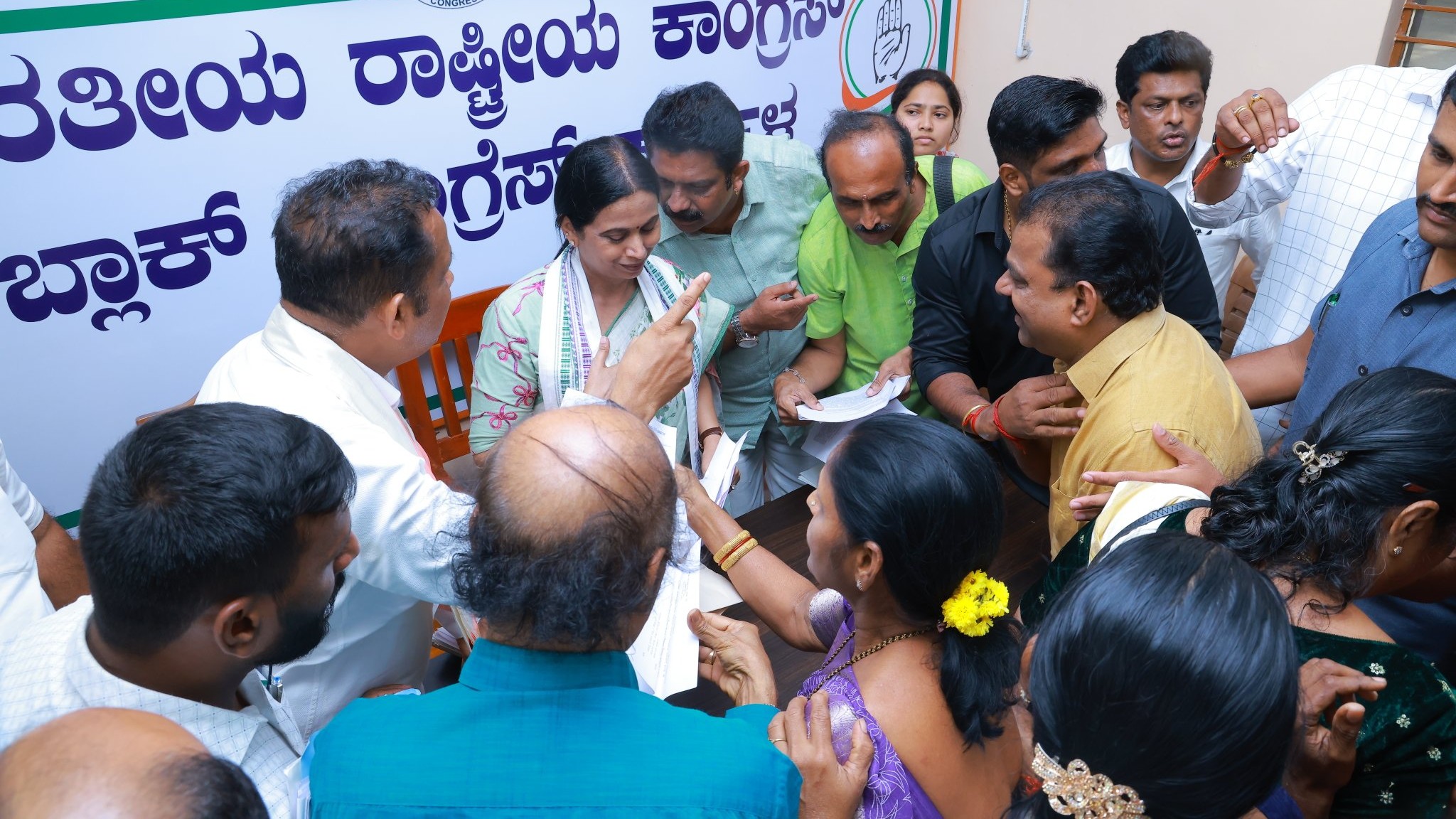 'ಕಾಂಗ್ರೆಸ್ಸಿಗರು ಮಾತನಾಡಿದರೂ ಕ್ರಮ.. ಕಾನೂನು ಎಲ್ಲರಿಗೂ ಒಂದೇ': Lakshmi Hebbalkar