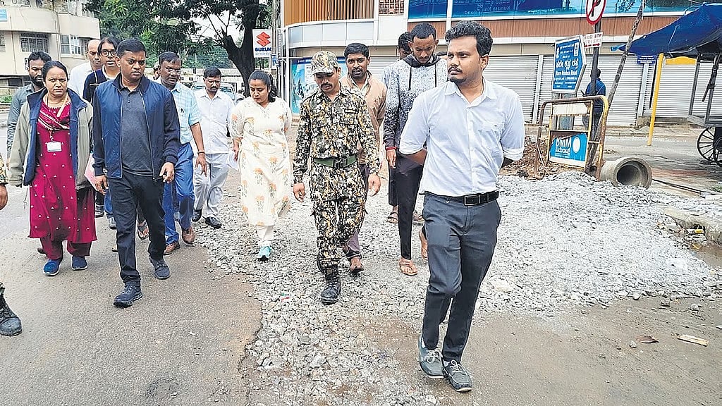 ಬೆಂಗಳೂರು: ಎಲ್ಲಾ ರಸ್ತೆ ಅಗೆತ ಕಾಮಗಾರಿ ಸ್ಥಗಿತಕ್ಕೆ ರಾಜೇಂದ್ರ ಚೋಳನ್ ನಿರ್ದೇಶನ!