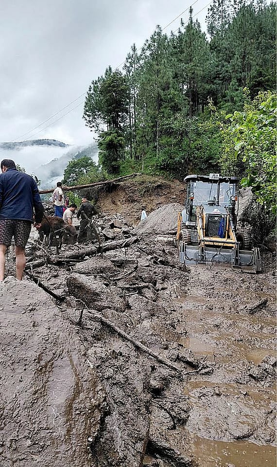 ಉತ್ತರಾಖಂಡ ಮೇಘಸ್ಫೋಟ: ಮನೆಗಳು ಕೊಚ್ಚಿ ಹೋಗಿ, ಹಲವಾರು ನಾಪತ್ತೆ