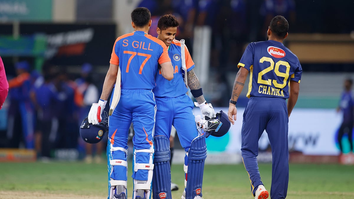Asia Cup 2025: 'ಸೂಪರ್ ಓವರ್' ಪಂದ್ಯದಲ್ಲಿ ಲಂಕಾ ಮಣಿಸಿದ ಭಾರತ! ಫೈನಲ್ ಗೆ ಲಗ್ಗೆ