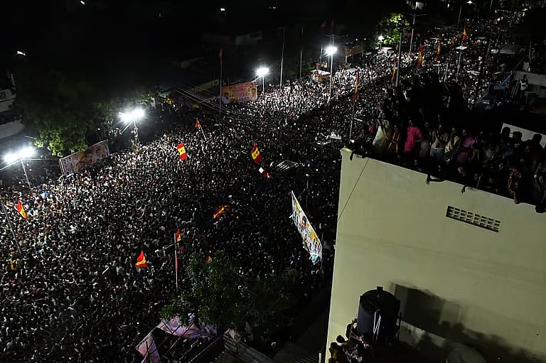 ಕರೂರ್ ಕಾಲ್ತುಳಿತ ಘಟನೆ ತನಿಖೆಗೆ ಆಯೋಗ; ಮೃತರ ಕುಟುಂಬಗಳಿಗೆ 10 ಲಕ್ಷ ರೂ ಪರಿಹಾರ: ಸಿಎಂ ಸ್ಟಾಲಿನ್ ಘೋಷಣೆ