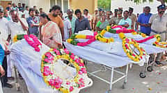 ಕರೂರ್ ಕಾಲ್ತುಳಿತ ಆಕಸ್ಮಿಕವಲ್ಲ, ಅದೊಂದು ಪಿತೂರಿ; ಸ್ವತಂತ್ರ ತನಿಖೆ ನಡೆಯಲಿ: ವಿಜಯ್ ನೇತೃತ್ವದ ಟಿವಿಕೆ ಪಕ್ಷ ವಾದ!