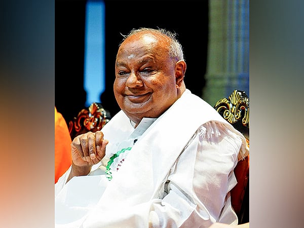 ಗ್ಯಾರಂಟಿ ಯೋಜನೆಗಳಿಂದ ರಾಜ್ಯದ ಆರ್ಥಿಕ ಸ್ಥಿತಿ ಹದಗೆಟ್ಟಿದೆ, ಸರ್ಕಾರದ ಬಳಿ ಹಣವಿಲ್ಲ: ಎಚ್.ಡಿ ದೇವೇಗೌಡ