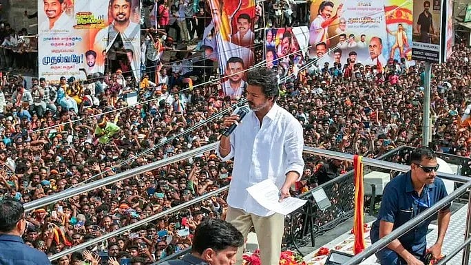 Karur Stampede: ಚುನಾವಣೆ ಹೊಸ್ತಿಲಲ್ಲಿ ವಿಜಯ್ ಗೆ ಸಂಕಷ್ಟ! TVK ರ್ಯಾಲಿಗೆ ತಡೆ ನೀಡುವಂತೆ ಹೈಕೋರ್ಟ್ ಮೊರೆ ಹೋದ ಸಂತ್ರಸ್ತ!