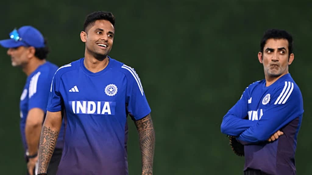T20 World Cup 2026: ಗೌತಮ್ ಗಂಭೀರ್, ಸೂರ್ಯಕುಮಾರ್ ಯಾದವ್ ವಿರುದ್ಧ ಕಿಡಿ; ವರುಣ್ ಚಕ್ರವರ್ತಿ ಪರ ಆಕಾಶ್ ಚೋಪ್ರಾ ಬ್ಯಾಟಿಂಗ್!