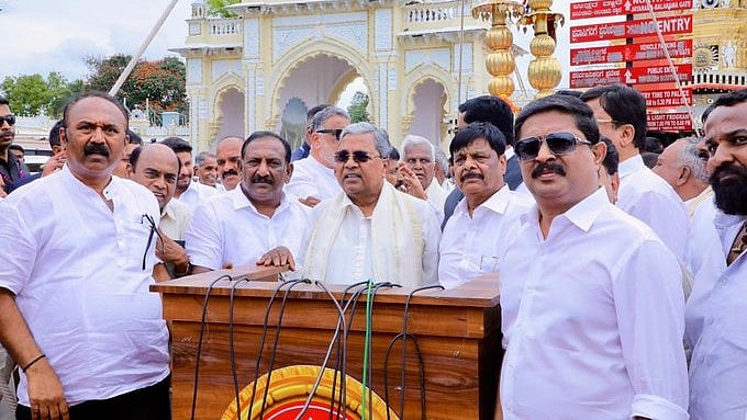 ಈ ಬಾರಿ 'ಮೈಸೂರು ದಸರಾ' ಯಶಸ್ವಿ; ಬೆಳೆ ಹಾನಿಯಾದ ಎಲ್ಲ 10 ಲಕ್ಷ ಹೆಕ್ಟೇರ್ ಗೂ ಸಮೀಕ್ಷೆ ನಂತರ ಪರಿಹಾರ: ಸಿಎಂ ಸಿದ್ದರಾಮಯ್ಯ