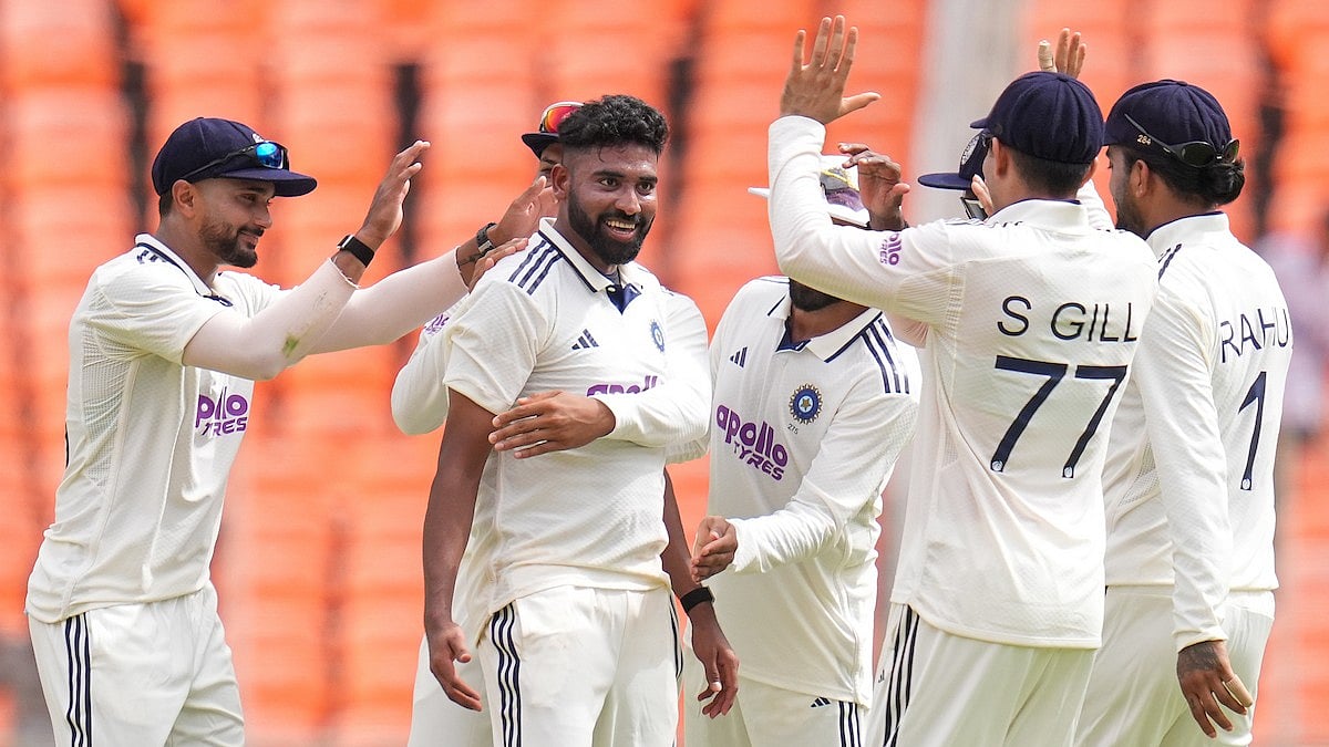 1st Test: Mohammed Siraj ದಾಳಿಗೆ ಪತರುಗುಟ್ಟಿದ West Indies, ಭೋಜನ ವಿರಾಮದ ವೇಳೆಗೆ  90/5