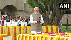 ಗಾಂಧಿ ಜಯಂತಿ 2025: ರಾಜ್ಘಾಟ್ನಲ್ಲಿ ಪ್ರಧಾನಿ ಮೋದಿ ಸೇರಿ ಗಣ್ಯರಿಂದ ಪುಷ್ಪ ನಮನ
