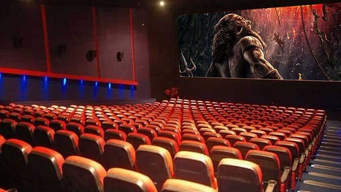 Cinema ticket price cap: ಸಿನಿಮಾ ಟಿಕೆಟ್ ದರ ಮಿತಿ ತಡೆಯಾಜ್ಞೆ ವಿಸ್ತರಿಸಿದ ಕರ್ನಾಟಕ ಹೈಕೋರ್ಟ್; ಮಾರಾಟ, ಮರುಪಾವತಿಗೆ ನಿರ್ದೇಶನ!