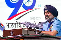 Operation Sindoor: ಪಾಕಿಸ್ತಾನದ ಐದು ಹೈಟೆಕ್ ಫೈಟರ್‌, ಎಫ್-16, ಜೆಎಫ್-17, ಅನೇಕ ಜೆಟ್‌ಗಳು ನಾಶ- IAF ಮುಖ್ಯಸ್ಥ; Video