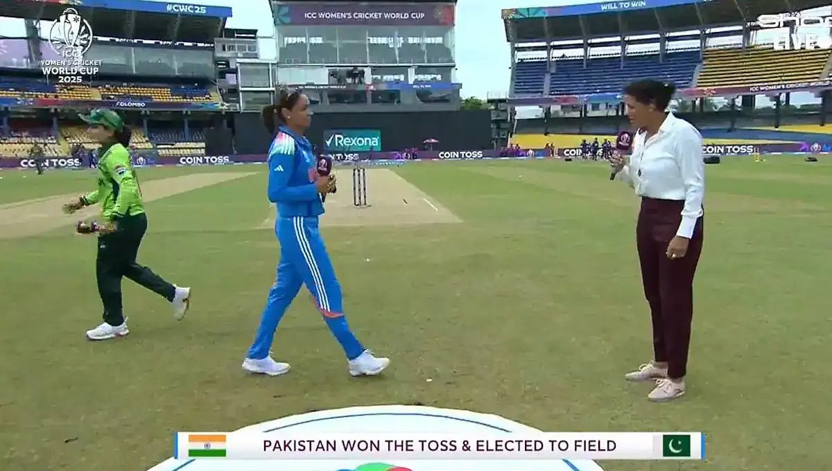 Women's World Cup 2025: ಭಾರತ vs ಪಾಕಿಸ್ತಾನ ನಡುವೆ ಹ್ಯಾಂಡ್ಶೇಕ್ ಇಲ್ಲ; ಟಾಸ್ ಗೆದ್ದ ಪಾಕ್ ಫೀಲ್ಡಿಂಗ್ ಆಯ್ಕೆ