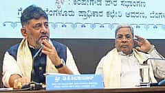 ಸಿದ್ದರಾಮಯ್ಯ ಮೇಲೆ ತೂಗುಗತ್ತಿ: ಅಧಿಕಾರದಲ್ಲಿ ಉಳಿಯಲು ಸಂಪುಟ ಪುನಾರಚನೆ ಕಸರತ್ತು; ಬಿಹಾರ-ಕೇರಳ ಚುನಾವಣೆಯತ್ತ ಡಿಕೆಶಿ ಚಿತ್ತ!