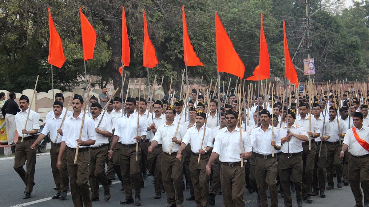 ಕಲಬುರಗಿಯ ಕಾಂಗ್ರೆಸ್ ಶಾಸಕರ ಶಾಲೆಯಲ್ಲೇ ಆರ್ ಎಸ್ಎಸ್ ಶಾಖೆ, ಬೈಠಕ್; ನಗೆಪಾಟಲಿಗೀಡಾದ ಪ್ರಿಯಾಂಕ್ ಖರ್ಗೆ RSS Ban ಪತ್ರ!