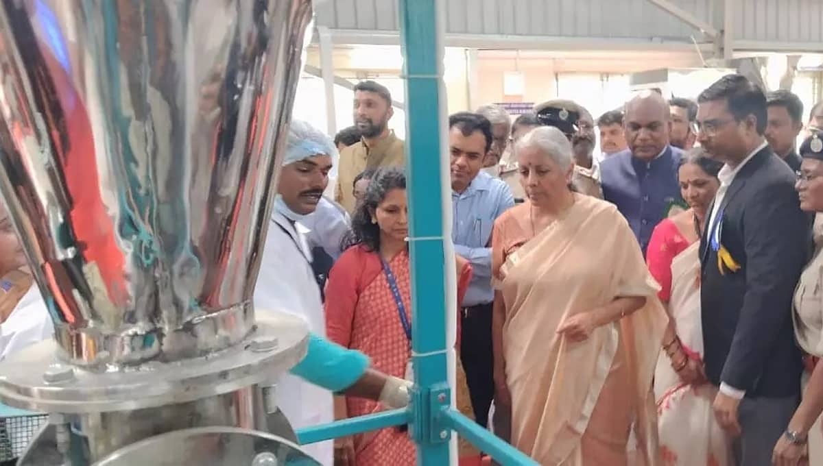 ರಾಯಚೂರು ಸವಾಲುಗಳ ನಡುವೆಯೂ ಬೆಳೆಯುವ ಸಾಮರ್ಥ್ಯ ಹೊಂದಿದೆ: ನಿರ್ಮಲಾ ಸೀತಾರಾಮನ್