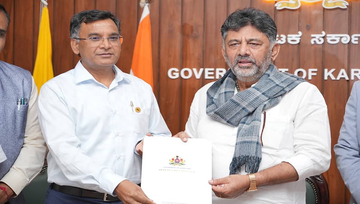 ಬಿಜೆಪಿ ನಾಯಕರು ಯಾರೂ ನನ್ನನ್ನು ಜೈಲಿಗೆ ಹೋಗು ಎಂದು ಹೇಳಿಲ್ಲ; ಪ್ರಶ್ನಿಸಿದರೆ ಸದನದಲ್ಲಿ ಅಧಿಕಾರಿಯ ಹೆಸರು ಹೇಳುವೆ: ಡಿಕೆಶಿ ಸ್ಪಷ್ಟನೆ