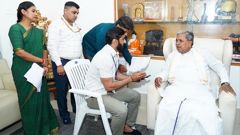 ಜಾತಿ ಗಣತಿ: ಸಮೀಕ್ಷೆಯಲ್ಲಿ ಭಾಗಿಯಾದ್ರೆ 'ರೇಷನ್ ಕಾರ್ಡ್' ರದ್ದಾಗುತ್ತಾ? ಸಿಎಂ ಸಿದ್ದರಾಮಯ್ಯ ಪ್ರತಿಕ್ರಿಯೆ..