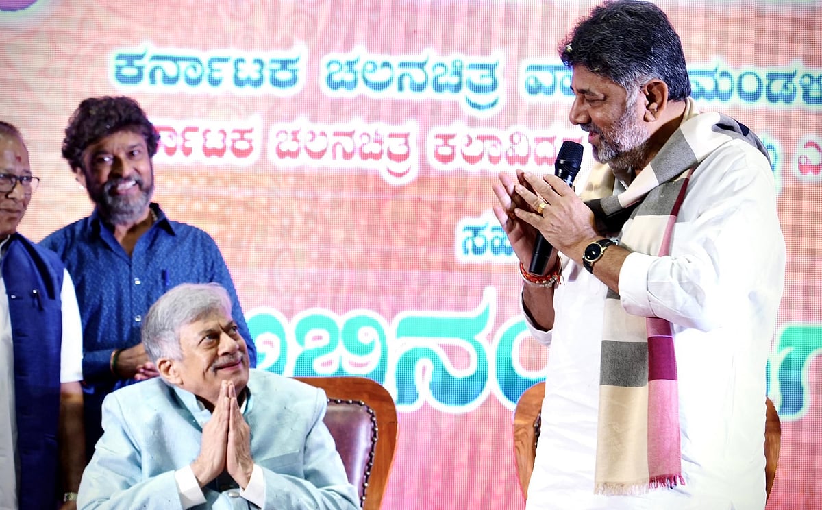 ಫಿಲಂ ಚೇಂಬರ್ ನವರ ಮೇಲೆ ನನಗೆ ಕೋಪ ಇದೆ; ಅನಂತ್ ನಾಗ್ ಕನ್ನಡ ಚಿತ್ರರಂಗದ ಆಸ್ತಿ: ಡಿ.ಕೆ ಶಿವಕುಮಾರ್