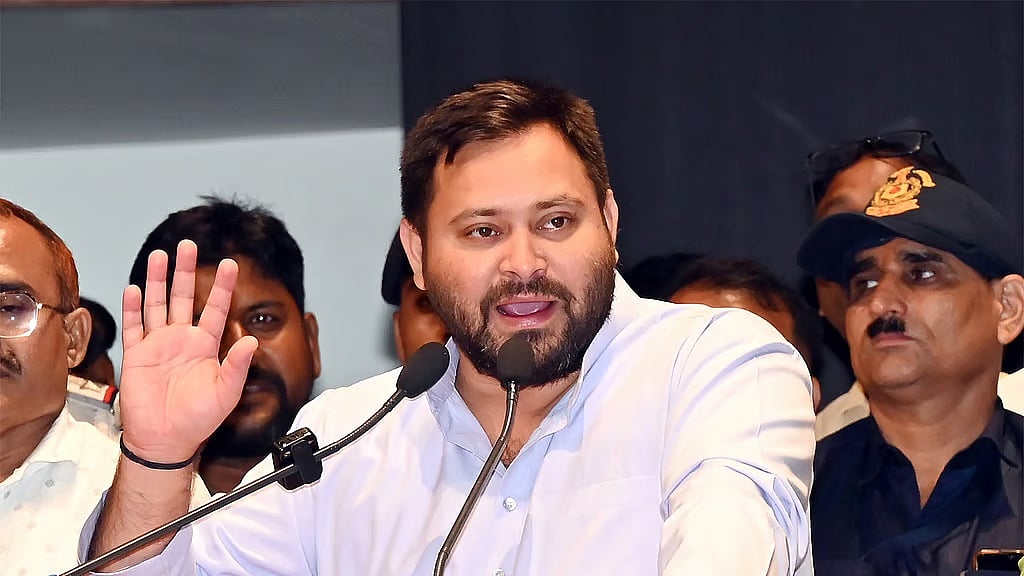 Bihar polls: ಸೀಟು ಹಂಚಿಕೆ ಗೊಂದಲ ಮಧ್ಯೆ 143 ಅಭ್ಯರ್ಥಿಗಳ ಪಟ್ಟಿ ಘೋಷಿಸಿದ RJD; 6 ಸ್ಥಾನಗಳಲ್ಲಿ ಕಾಂಗ್ರೆಸ್‌ ಜೊತೆ ಮೈತ್ರಿ