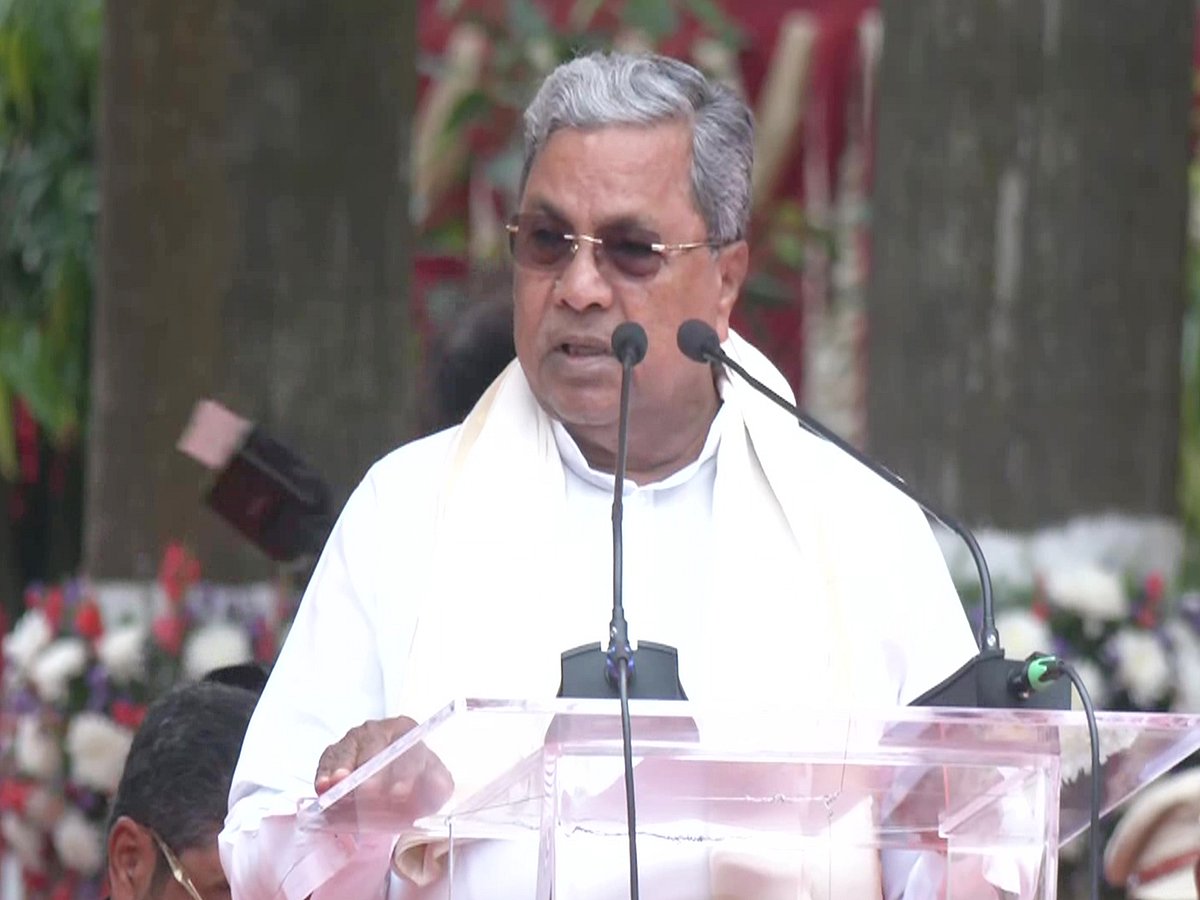 Police Commemoration Day 2025: 'ಪೊಲೀಸರ ಕೆಲಸದಿಂದ ರಾಜ್ಯದ ಅಭಿವೃದ್ಧಿ; ಸಮಾಜ ಅವರ ತ್ಯಾಗ ಸ್ಮರಿಸಬೇಕು'