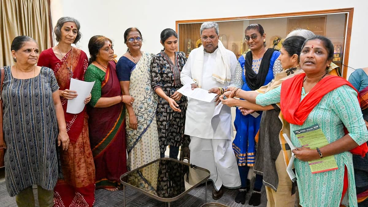 ಧರ್ಮಸ್ಥಳ ಪ್ರಕರಣ: ತಾರ್ಕಿಕ ಅಂತ್ಯದವರೆಗೂ SIT ತನಿಖೆ ಮುಂದುವರೆಸಬೇಕು, ಮಹಿಳಾ ಹೋರಾಟಗಾರರ ಒತ್ತಾಯ