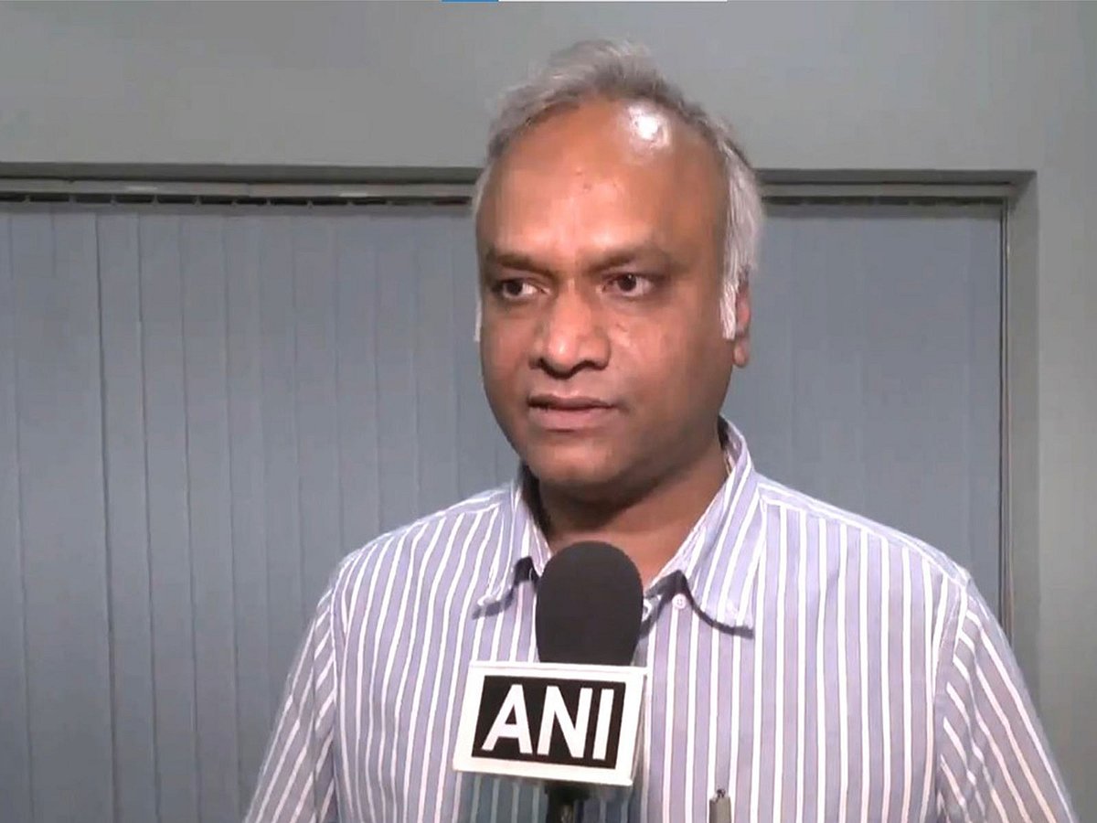Delhi blast: 'ಅತ್ಯಂತ ಅಸಮರ್ಥ ಗೃಹ ಸಚಿವ' ಯಾರಾದರೂ ಇದ್ದರೆ ಅದು ಅಮಿತ್ ಶಾ; ಪ್ರಿಯಾಂಕ್ ಖರ್ಗೆ ಕಿಡಿ; Video