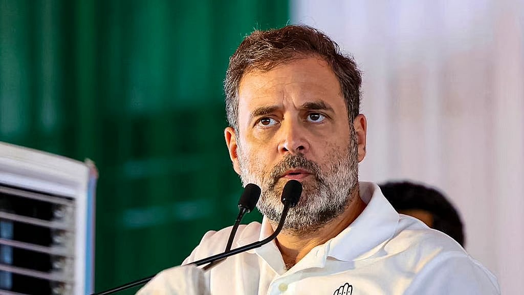 ಮತಕ್ಕಾಗಿ ಮೋದಿ 'ಭರತ ನಾಟ್ಯ'ನೂ ಮಾಡ್ತಾರೆ: ರಾಹುಲ್ ಗಾಂಧಿ ವಿರುದ್ಧ ಚುನಾವಣಾ ಆಯೋಗಕ್ಕೆ ಬಿಜೆಪಿ ದೂರು!