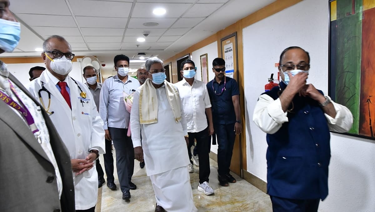ರಾಜ್ಯಪಾಲ ಗೆಹ್ಲೋಟ್ ಆಸ್ಪತ್ರೆಗೆ ದಾಖಲು; ಆರೋಗ್ಯ ವಿಚಾರಿಸಿದ ಸಿಎಂ ಸಿದ್ದರಾಮಯ್ಯ