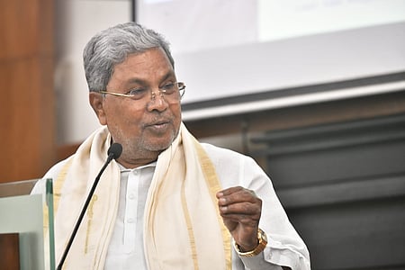 ಮೈಸೂರಿನ ಅರಣ್ಯ ಪ್ರದೇಶಗಳಲ್ಲಿ ಸಫಾರಿ ಚಟುವಟಿಕೆ ಕಡಿಮೆ ಮಾಡಿ: ಅಧಿಕಾರಿಗಳಿಗೆ ಸಿದ್ದರಾಮಯ್ಯ ಸೂಚನೆ