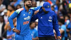 Cricket: ಅಭಿಮಾನಿಗಳಿಗೆ ಸಿಹಿಸುದ್ದಿ, ಶ್ರೇಯಸ್ ಅಯ್ಯರ್ ಆಸ್ಪತ್ರೆಯಿಂದ ಡಿಸ್ಟಾರ್ಜ್! ಆದರೆ..