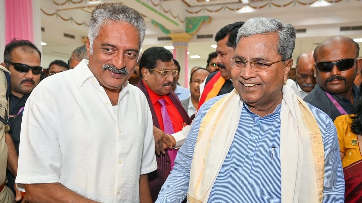 ಕನ್ನಡ ರಾಜ್ಯೋತ್ಸವ ಎಂದರೆ ಕೇವಲ ಭಾಷಾಭಿಮಾನ ಅಲ್ಲ, ಭಾಷೆಯ ಗರ್ಭ: ಪ್ರಕಾಶ್ ರಾಜ್