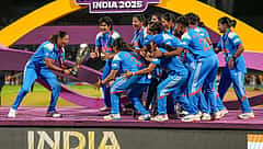 Women's World Cup: ಪಂದ್ಯಾವಳಿ ವೇಳೆಯೇ ಭಾರತ ತಂಡದ ಆಟಗಾರ್ತಿ ಅಜ್ಜಿಗೆ ಹೃದಯಾಘಾತ; ವಿಷಯ ಮುಚ್ಚಿಟ್ಟ ಕುಟುಂಬ!