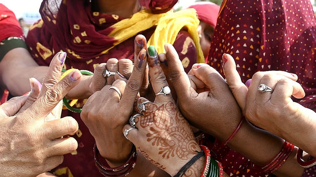 Bihar Polls 2025: ಯಾರಿಗೆ ಬಿಹಾರ? ಮತ್ತೆ ಮಹಿಳಾ ಮತದಾರರು ನಿರ್ಧರಿಸಲಿದ್ದಾರೆಯೇ?