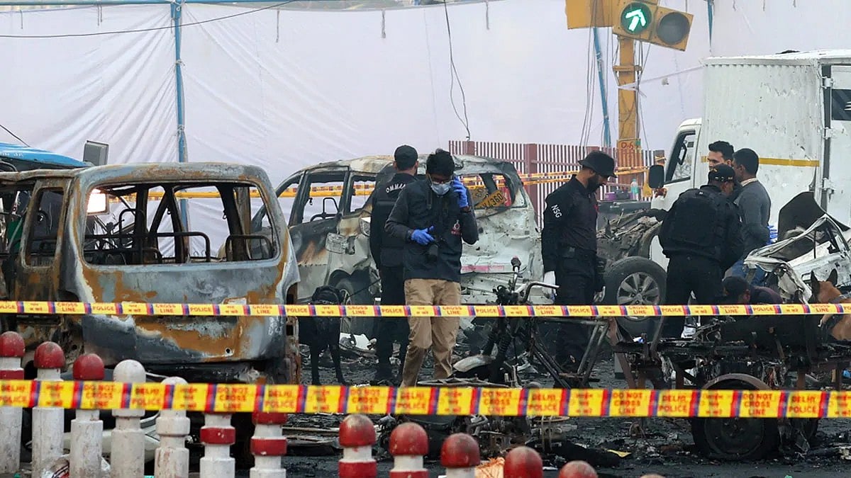 Delhi Red Fort blast: ಸ್ಪೂಟಕ್ಕೂ ಮುನ್ನ 3 ಗಂಟೆ ಕಾರು ಪಾರ್ಕಿಂಗ್! ನಿರ್ಣಾಯಕ 'ಮೂರು ಆಯಾಮ'ಗಳಲ್ಲಿ ಪೊಲೀಸರ ತನಿಖೆ