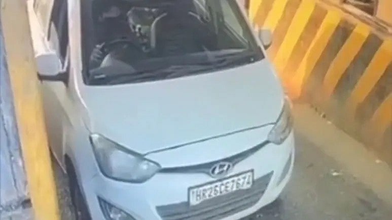 Delhi Blast: ಟೋಲ್ ಪ್ಲಾಜಾದಲ್ಲಿ 'ಸೂಸೈಡ್ ಬಾಂಬರ್'; ಹೊಸ CCTV ದೃಶ್ಯಾವಳಿ ಪತ್ತೆ..! Video