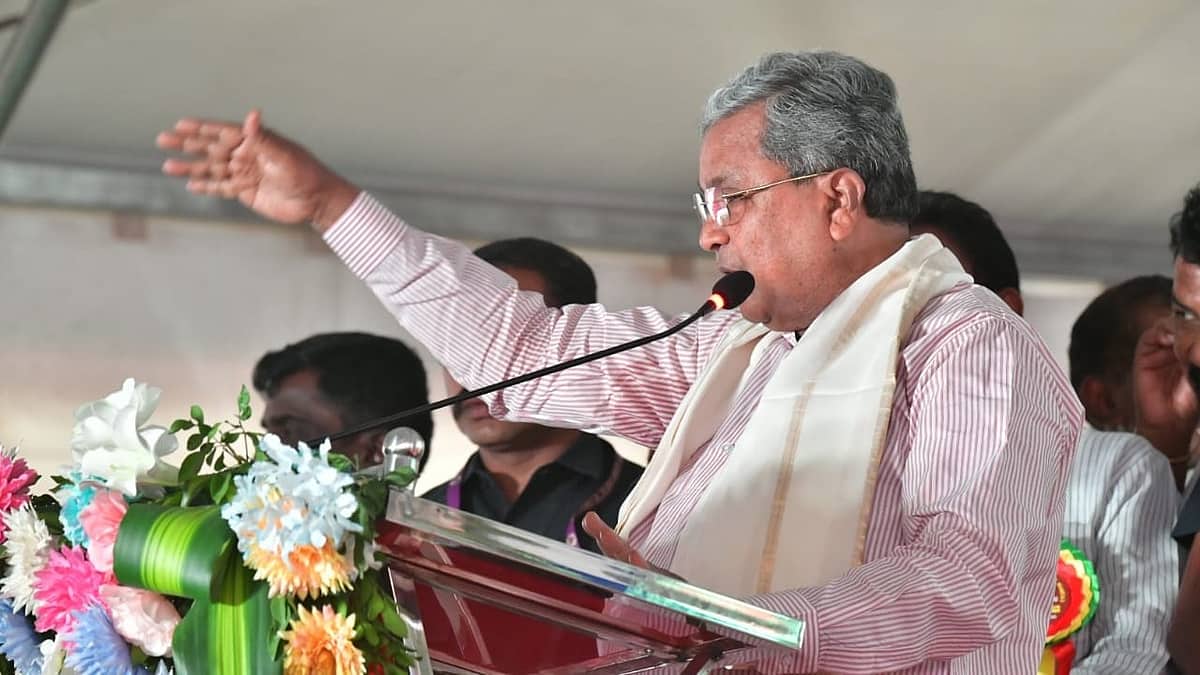 ಬೆಳೆಗಾರರ ಹೆಸರಲ್ಲಿ ಕಬ್ಬಿನ ಟ್ರ್ಯಾಕ್ಟರ್'ಗಳಿಗೆ ಬೆಂಕಿ: ತನಿಖೆಗೆ ರಾಜ್ಯ ಸರ್ಕಾರ ಆದೇಶ