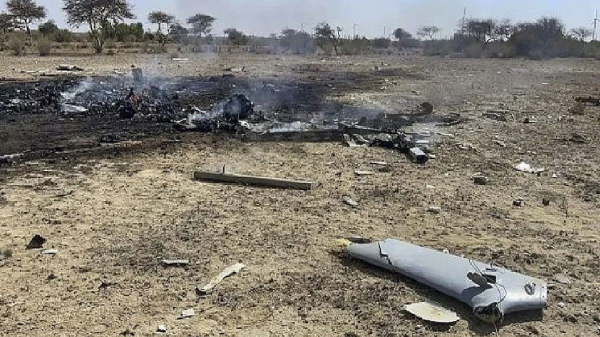 Chennai: IAF ವಿಮಾನ ಪತನ; ಪೈಲಟ್ ಪ್ರಾಣಾಪಾಯದಿಂದ ಪಾರು