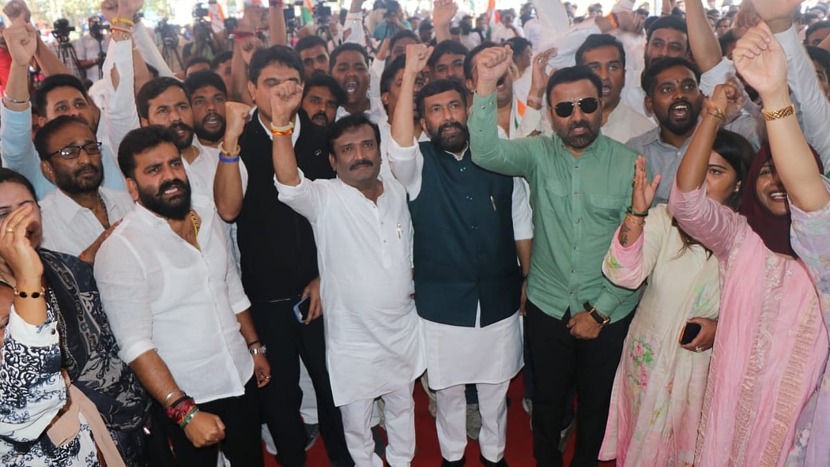 ಮತಗಳ್ಳತನ ಆರೋಪ: ಯುವ ಕಾಂಗ್ರೆಸ್ ಪ್ರತಿಭಟನೆ, 70 ಮಂದಿ ಪೊಲೀಸರ ವಶಕ್ಕೆ!
