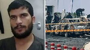 Delhi Blast: ವೈದ್ಯನಾದರೂ ತಲೆ ತುಂಬ 'ಇಸ್ಲಾಮ್ ಮೂಲಭೂತವಾದ' ತುಂಬಿಕೊಂಡಿದ್ದ ಬಾಂಬರ್! ರೋಗಿಗಳಿಗೆ ಏನು ಹೇಳ್ತಿದ್ದ ಗೊತ್ತಾ? 