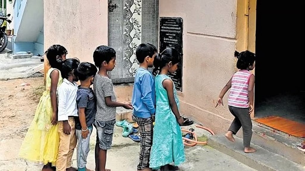 TNIE reality check: ತರಕಾರಿ ವೆಚ್ಚ ಪ್ರತಿ ಮಗುವಿಗೆ ದಿನಕ್ಕೆ ಕೇವಲ 50 ಪೈಸೆ; ರಾಮನಗರದ ಅಂಗನವಾಡಿಗಳ ದುಸ್ಥಿತಿ ಕೇಳುವವರೇ ಇಲ್ಲ!